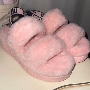 Ugg Fluffita in light pink